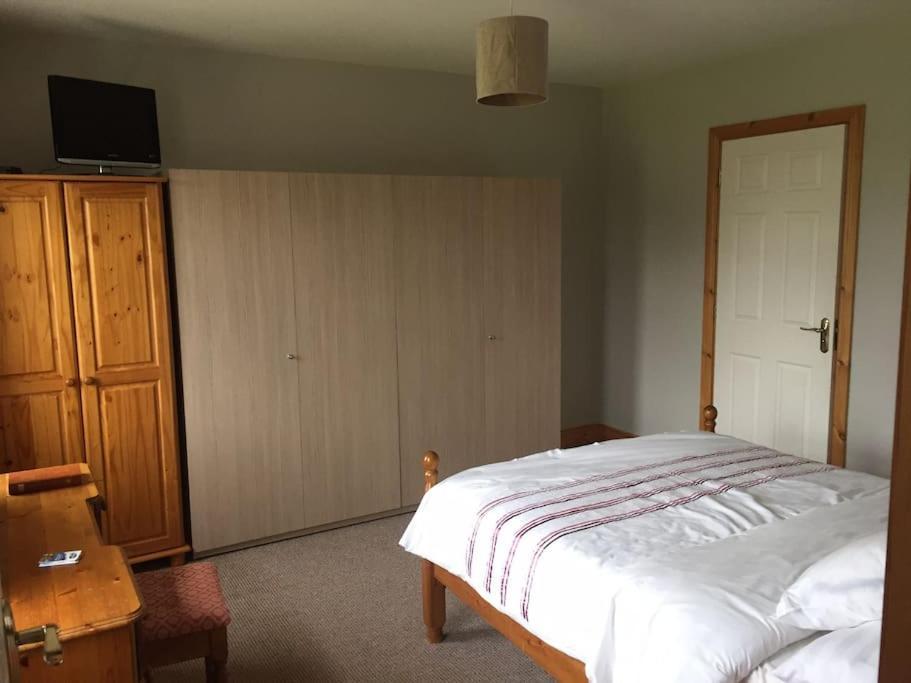 Fermanagh Lakeside Self Catering Corranny Exterior foto